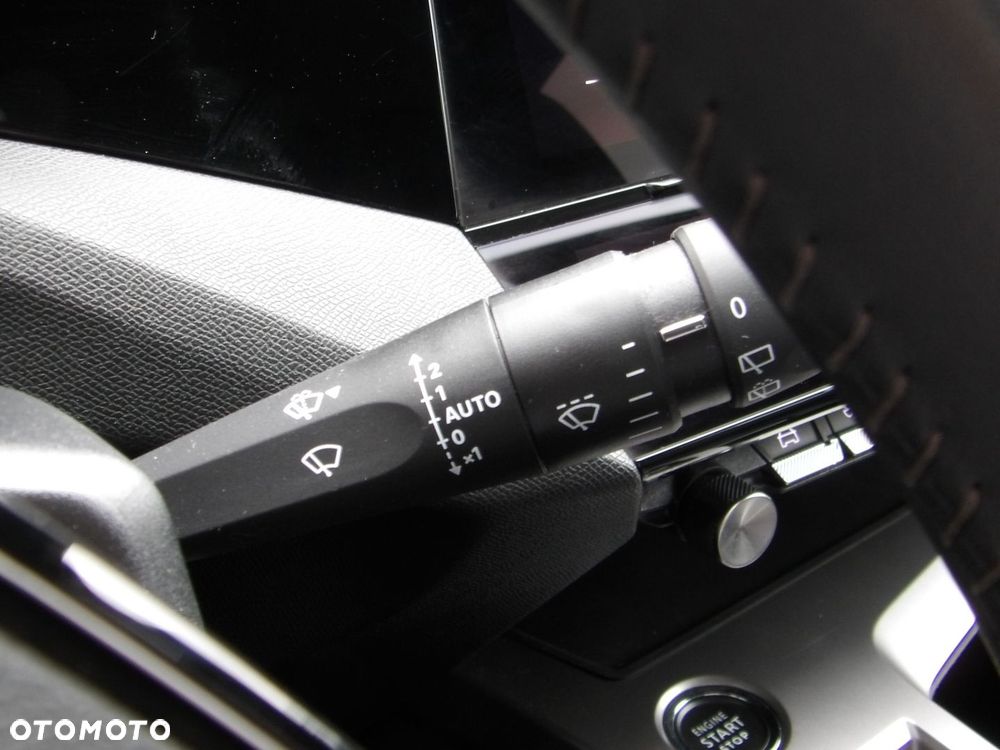 Peugeot 308 1.5 BlueHDi Allure Pack S&S EAT8 - 21