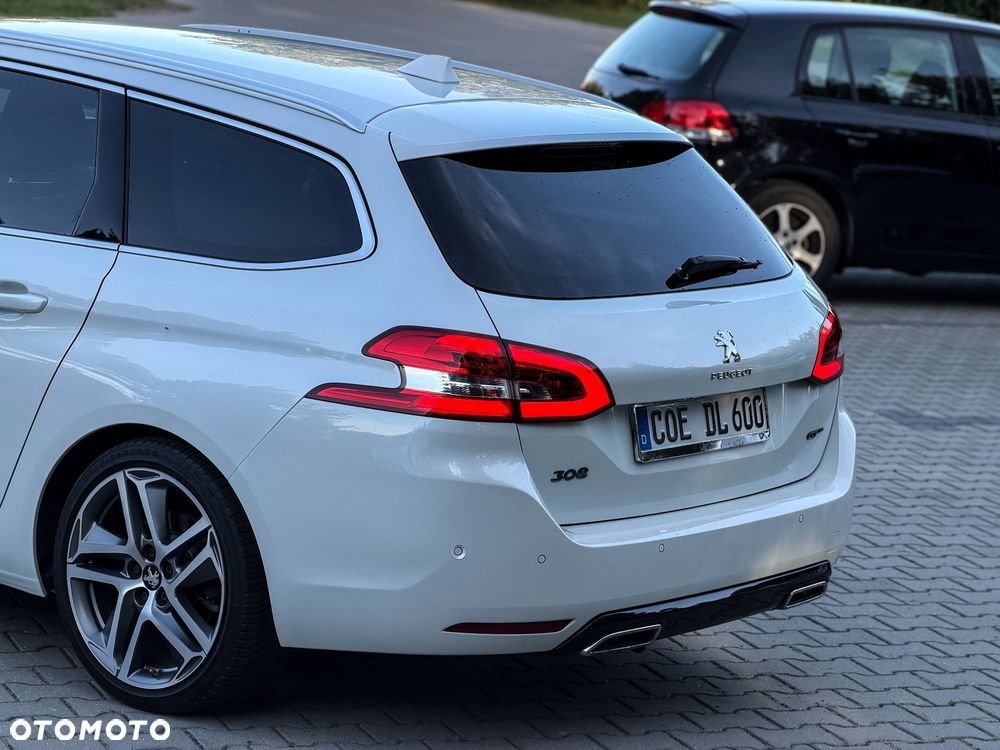Peugeot 308 BlueHDi FAP 180 EAT8 Stop & Start GT - 11