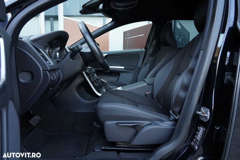 Volvo XC 60 D5 AWD Aut. Summum - 10