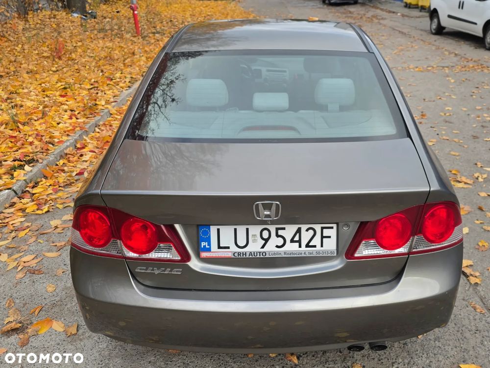 Honda Civic 2007 photo 3