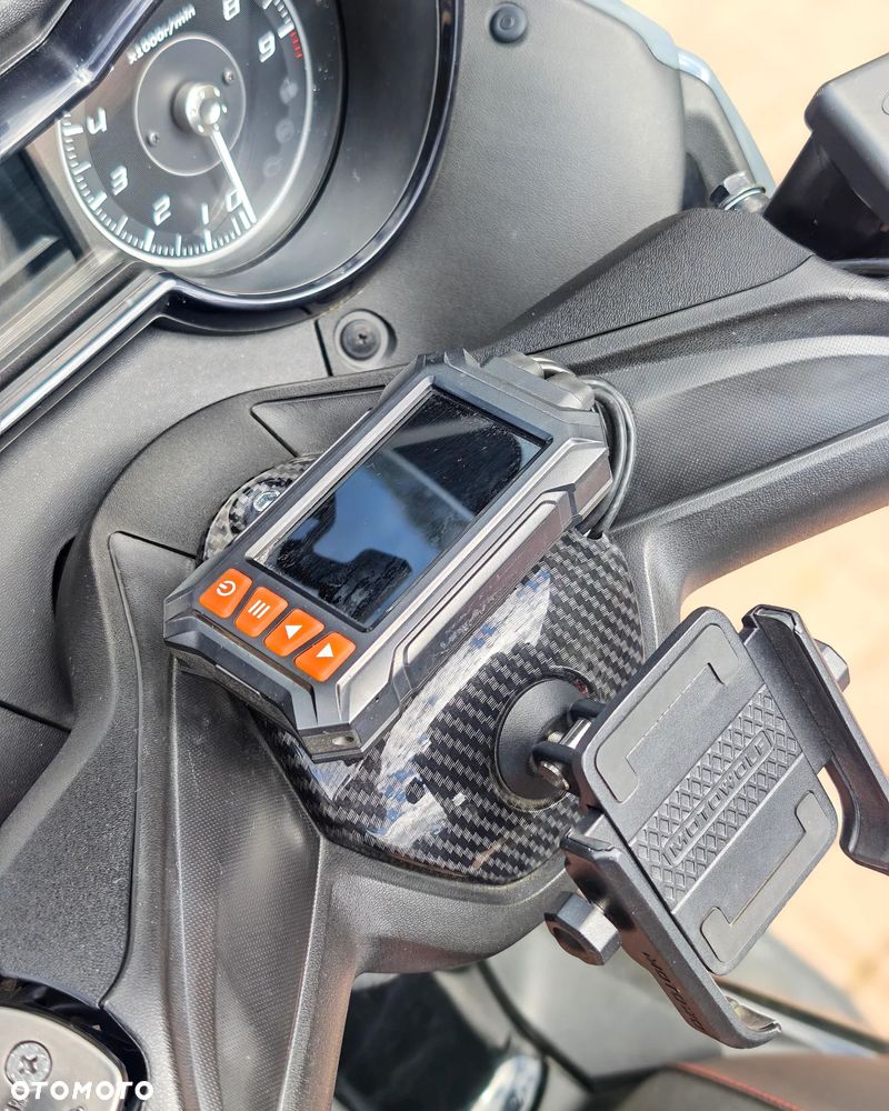 Yamaha X-max - 11