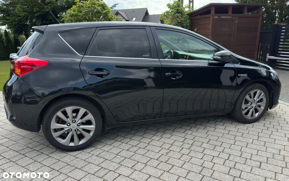 Toyota Auris 1.8 HSD Luna - 4