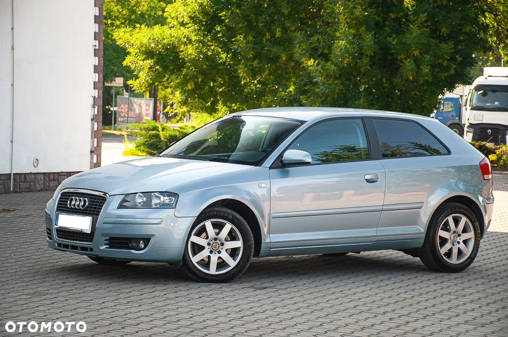 Audi A3 3-drzwiowe 1.6 Ambiente - 16