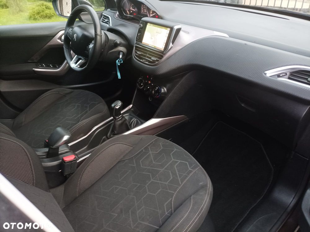 Peugeot 2008 - 7