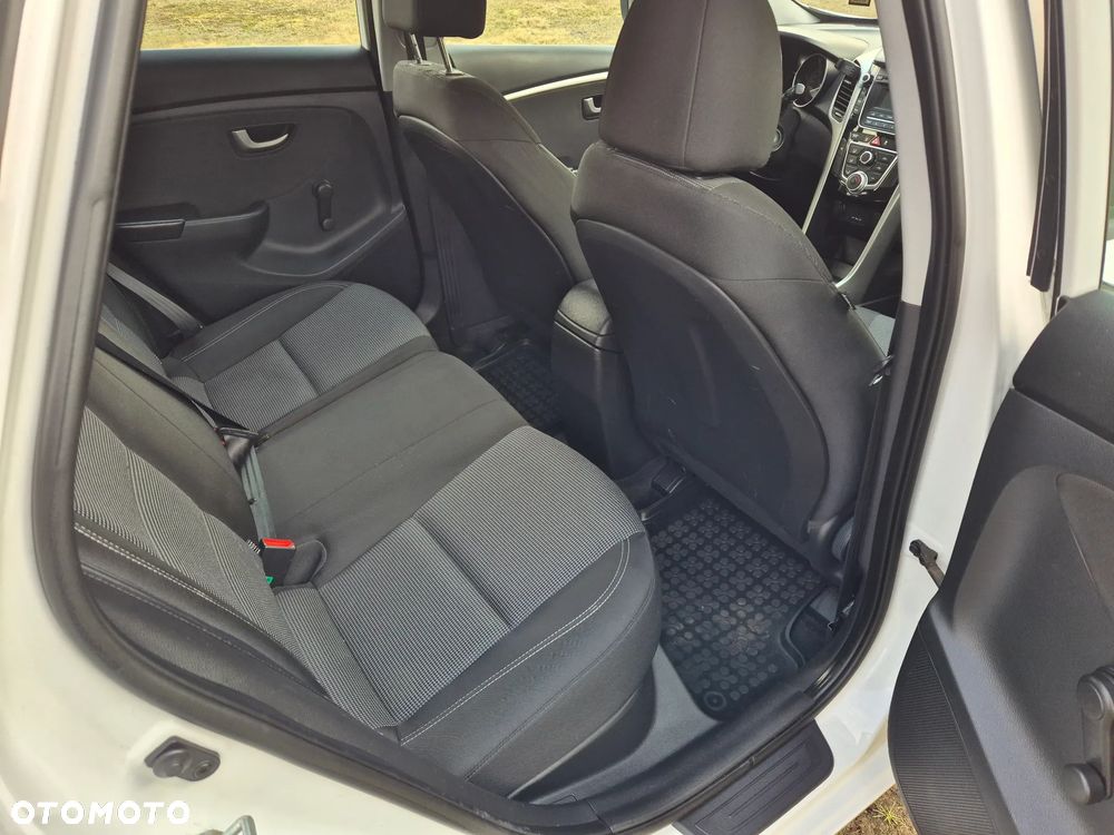 Hyundai i30 1.6 CRDi Classic - 12