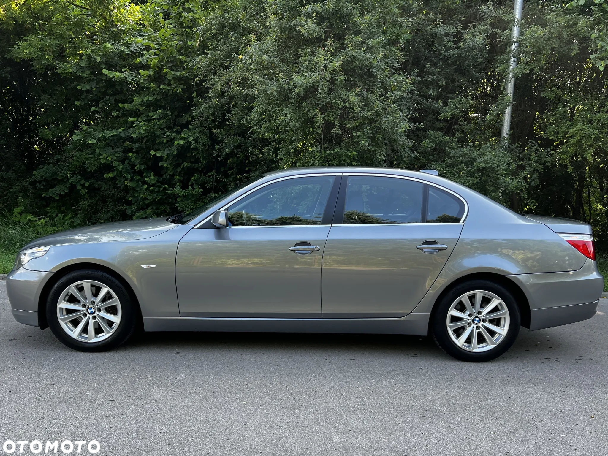 BMW Seria 5 525i - 2