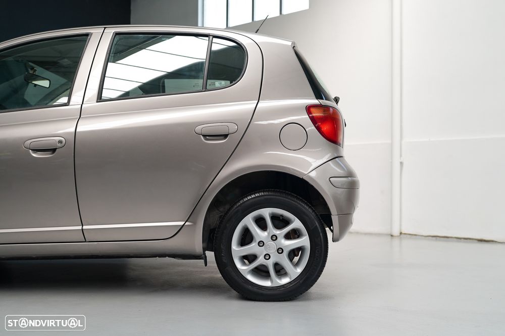 Toyota Yaris 1.0 Sol - 20