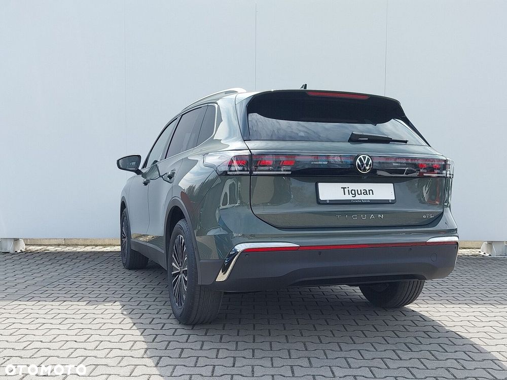 Volkswagen Tiguan - 4