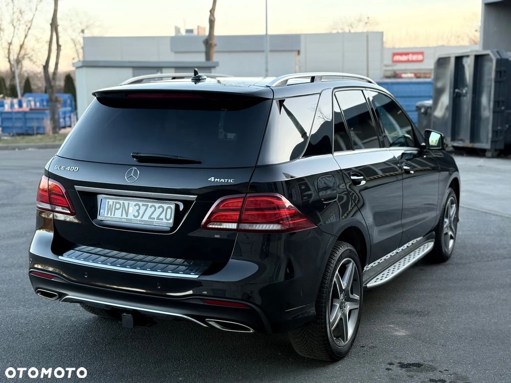 Mercedes-Benz GLE 400 4Matic 9G-TRONIC AMG Line - 10