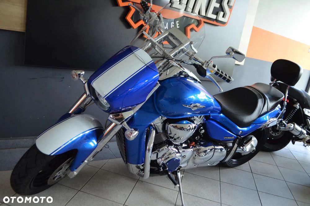 Suzuki Intruder - 15