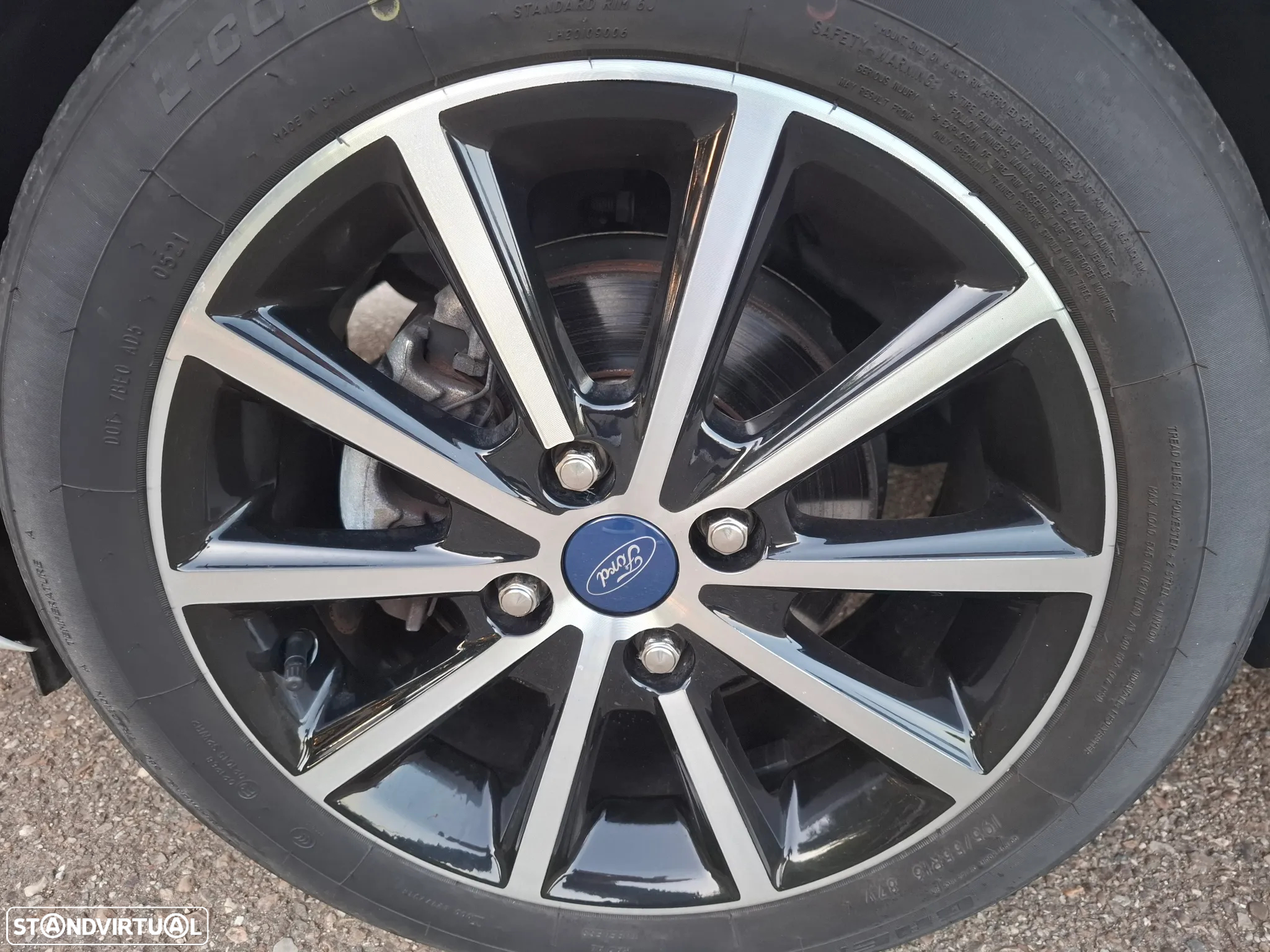 Ford Fiesta 1.0 EcoBoost Titanium - 9