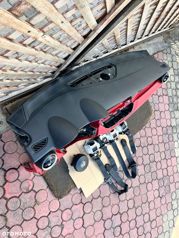 Konsola Poduszki 4 x pasy Alfa Romeo Stelvio Oryginał Demontaż - 4