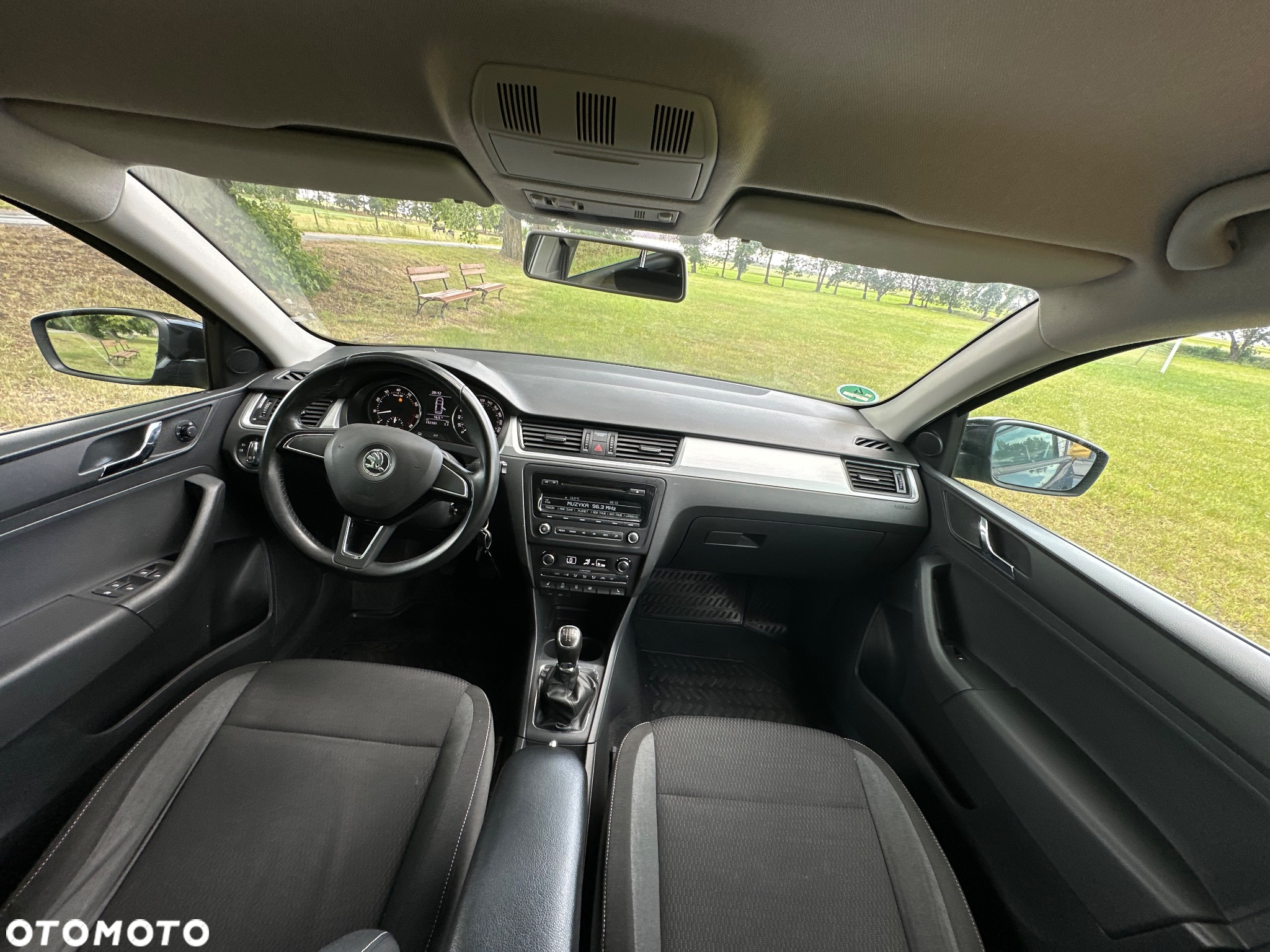 Skoda RAPID 1.2 TSI Elegance - 19