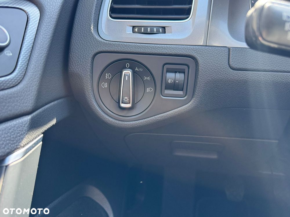 Volkswagen Golf 1.4 TSI BlueMotion Technology Lounge - 19