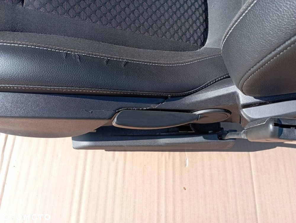 OPEL ZAFIRA C FOTELE KANAPA SIEDZENIA GRZANE PASY TYŁ KOMPLET EUROPA - 3