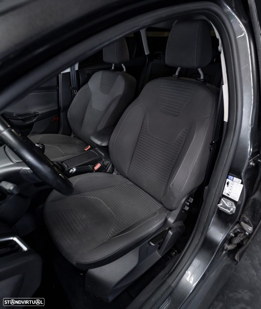 Ford Focus 1.5 TDCi Titanium - 11