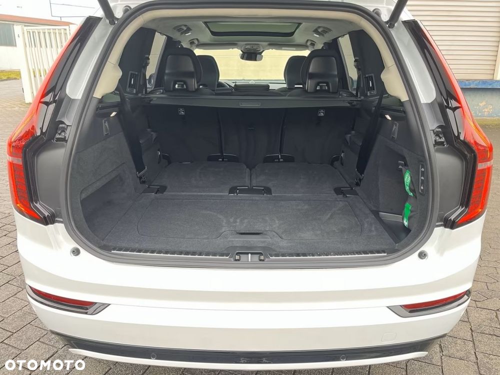 Volvo XC 90 T8 AWD Ultra Dark - 11