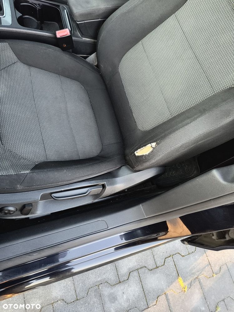 Volkswagen Passat 2.0 TDI Comfortline - 16