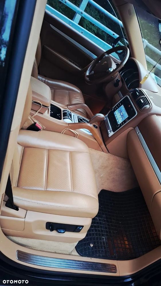Porsche Cayenne S Tiptronic - 28