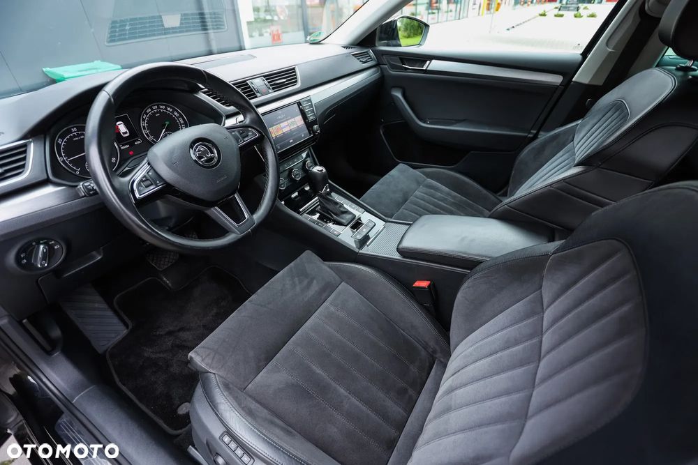 Skoda Superb 2.0 TDI 4x4 DSG Premium Edition - 21