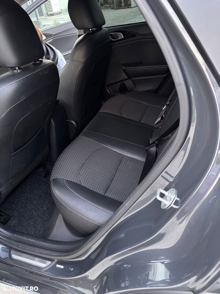 Kia XCeed 1.6 DSL MHEV HP 7DCT Style+ - 12