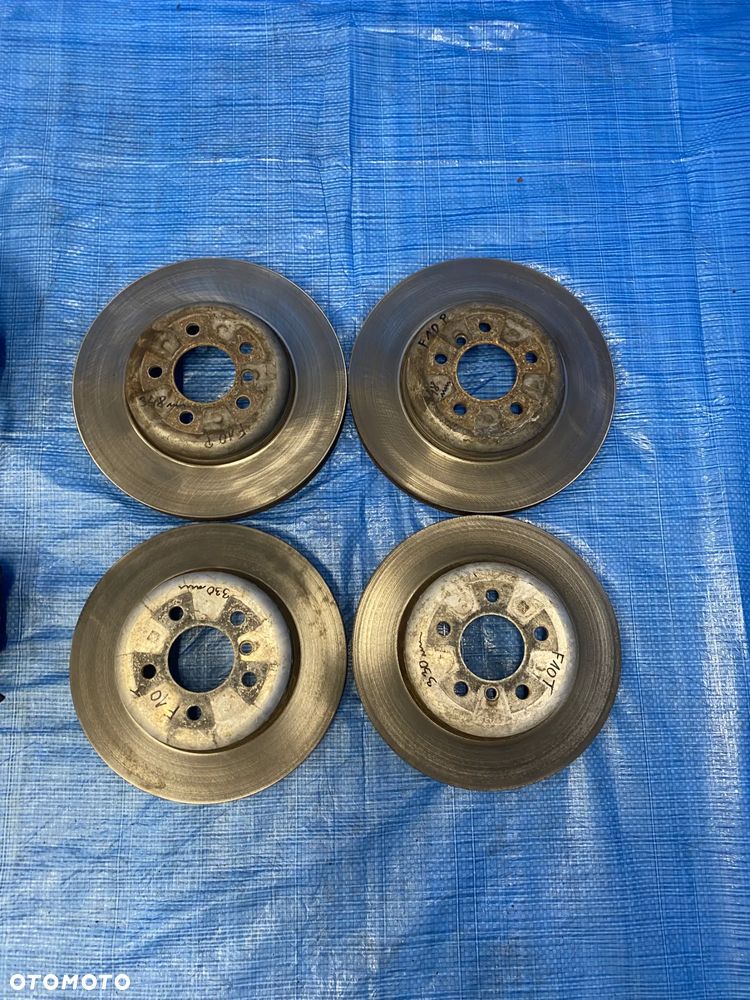 BMW F10 F11 535i SWAP KOMPLET ZACISKI TARCZE HAMULCOWE PRZÓD 348MM TYŁ 330MM  JARZMA PRZEDNIE TYLNE KOMPLET ORYGINAŁ BMW - 4