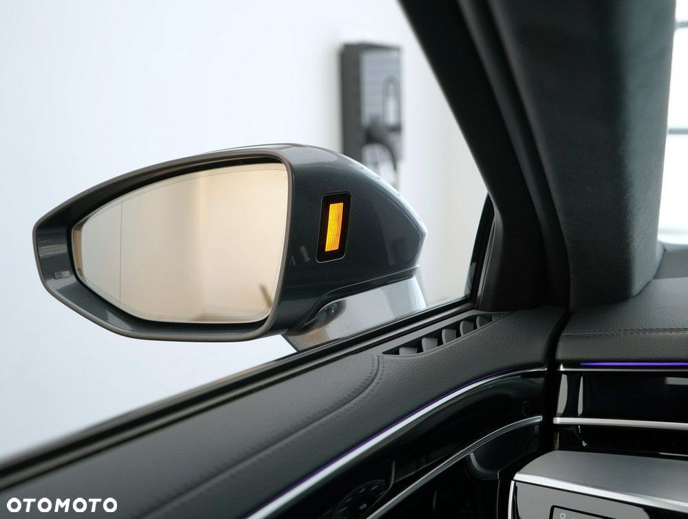 Audi A8 - 23