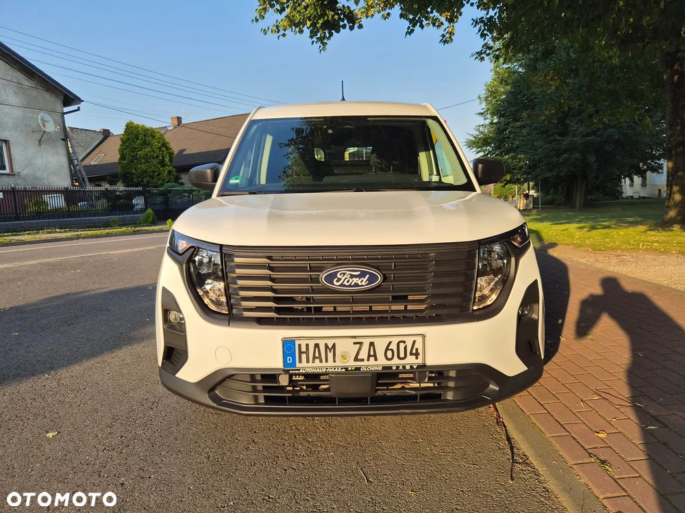 Ford Transit Courier - 8