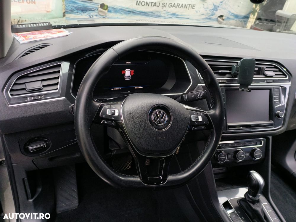 Volkswagen Tiguan 2.0 TDI 4Mot DSG Comfortline - 8