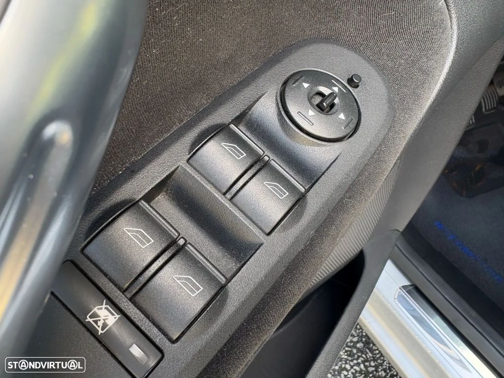 Ford S-Max 1.8 TDCi Titanium 7L - 9