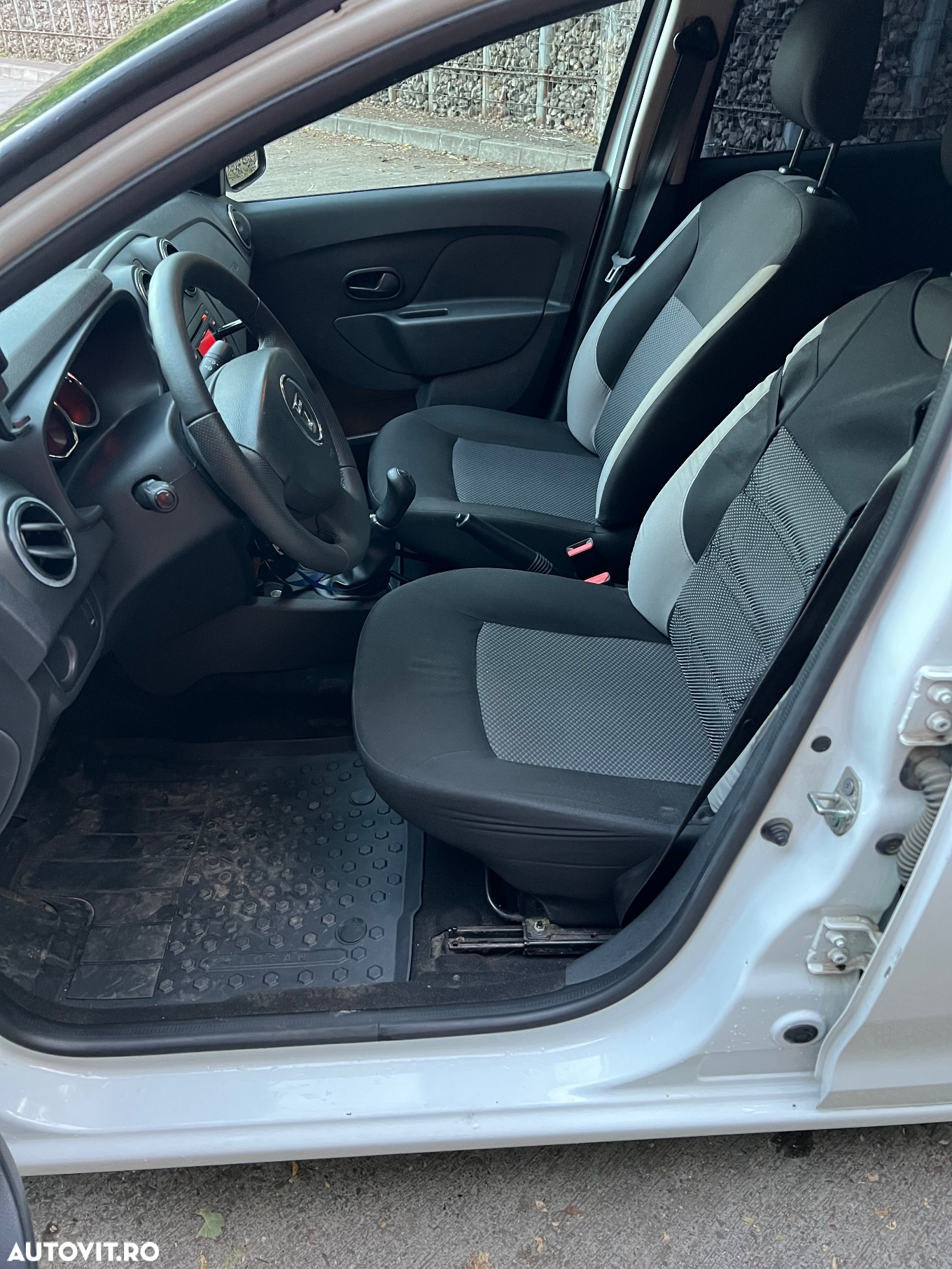 Dacia Logan - 15