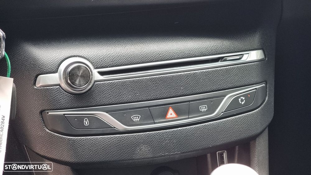 Peugeot 308 SW 1.6 BlueHDi Access - 11