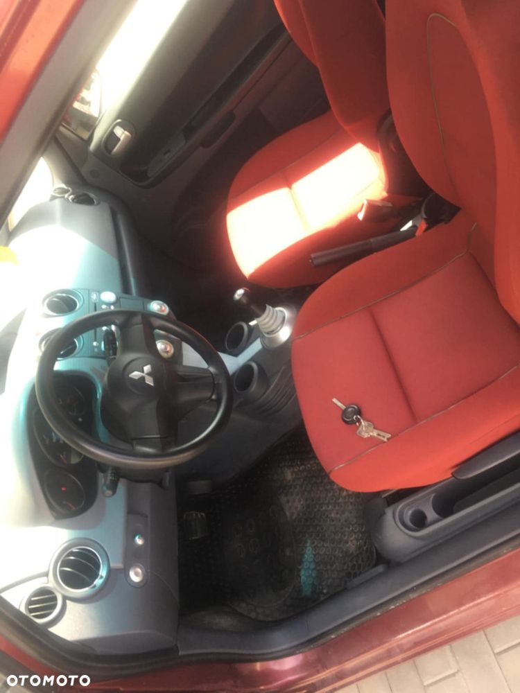 Mitsubishi Colt - 6