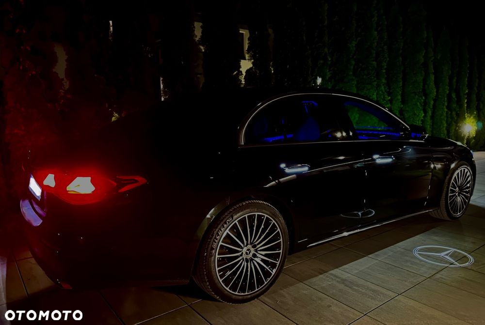Mercedes-Benz Klasa E 220 d 4-Matic Exclusive - 28