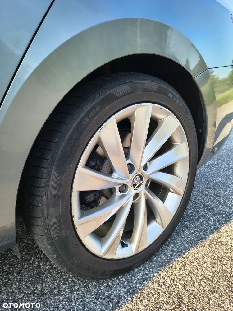 Skoda Superb 1.8 TSI Ambition - 15
