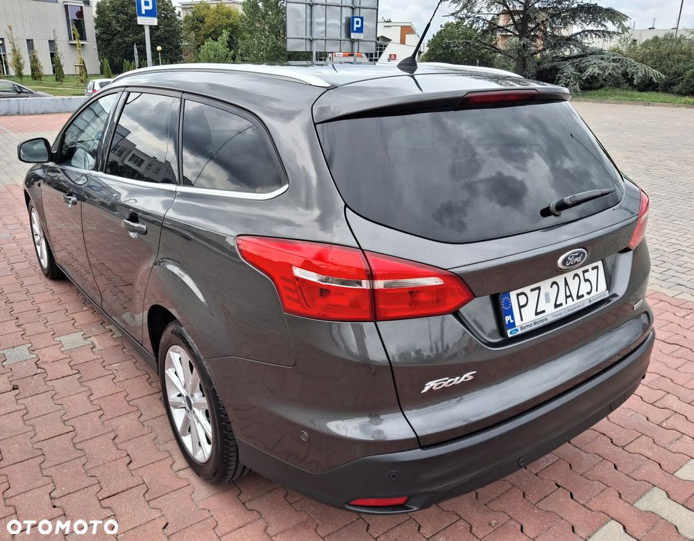 Ford Focus 1.0 EcoBoost Titanium - 4