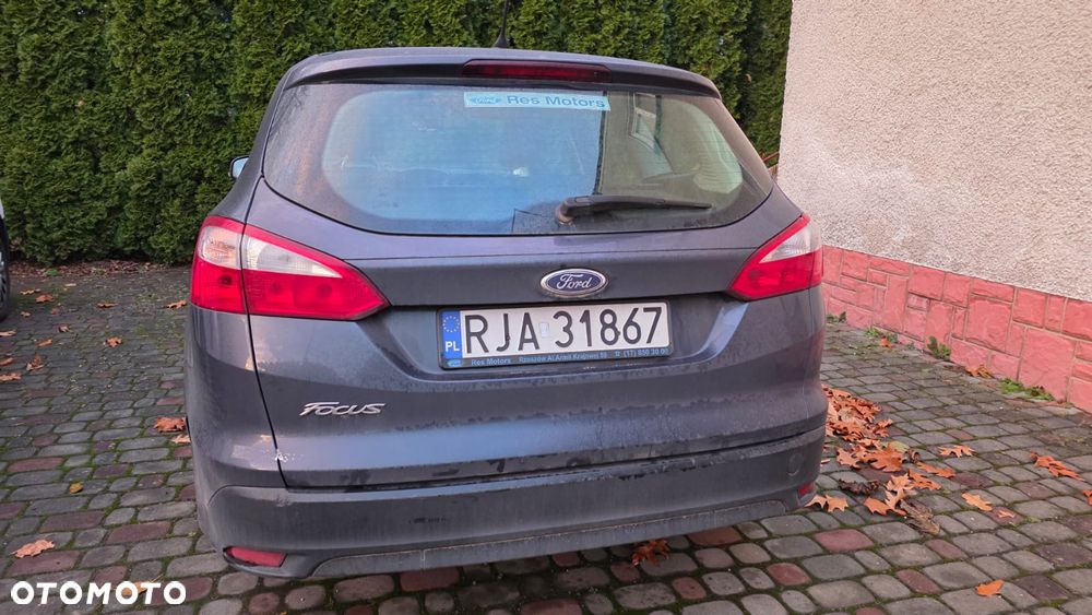 Ford Focus 1.6 Edition - 9
