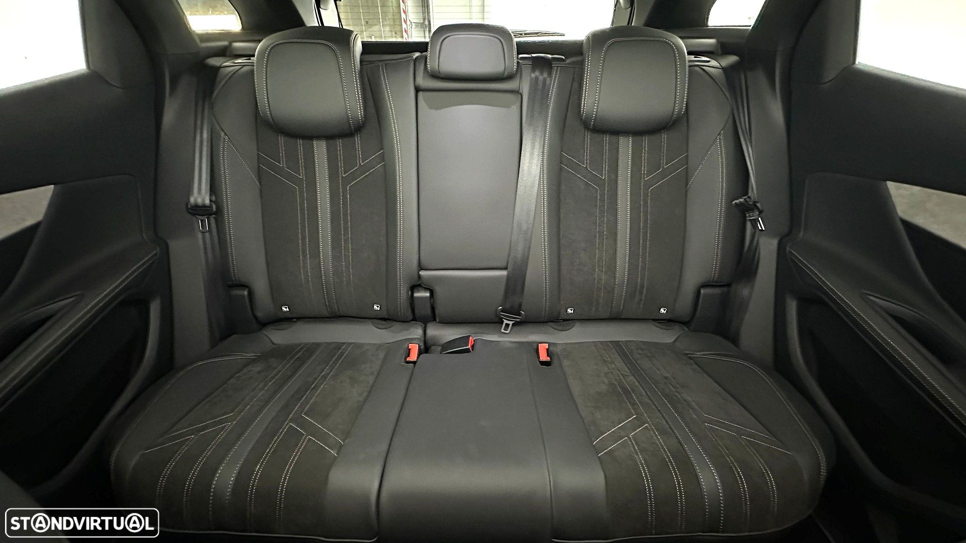 Peugeot 3008 1.2 PureTech GT Pack EAT8 - 54