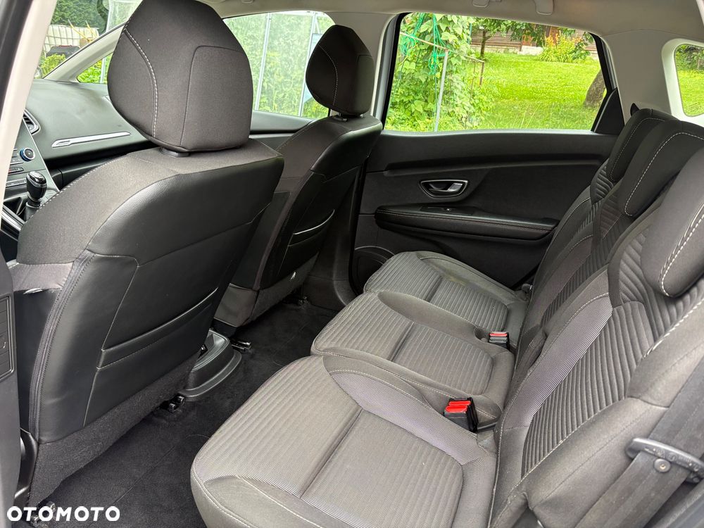 Renault Scenic - 18