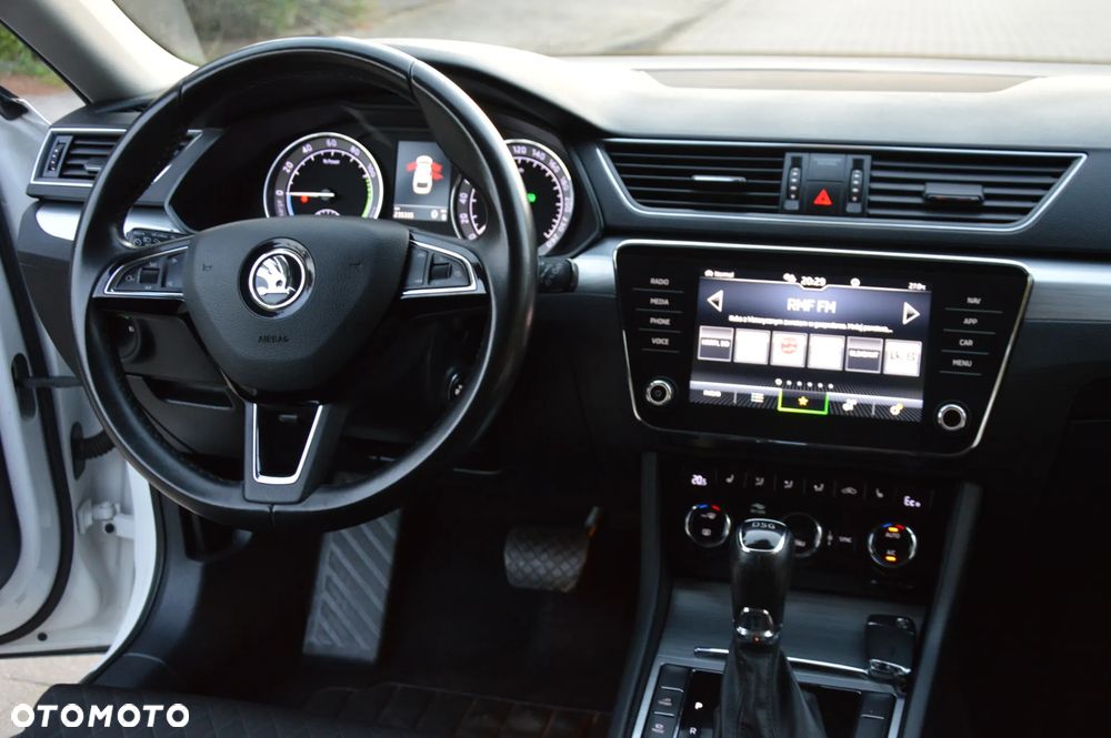 Skoda Superb 1.4 TSI Plug-In Hybrid Style DSG - 17
