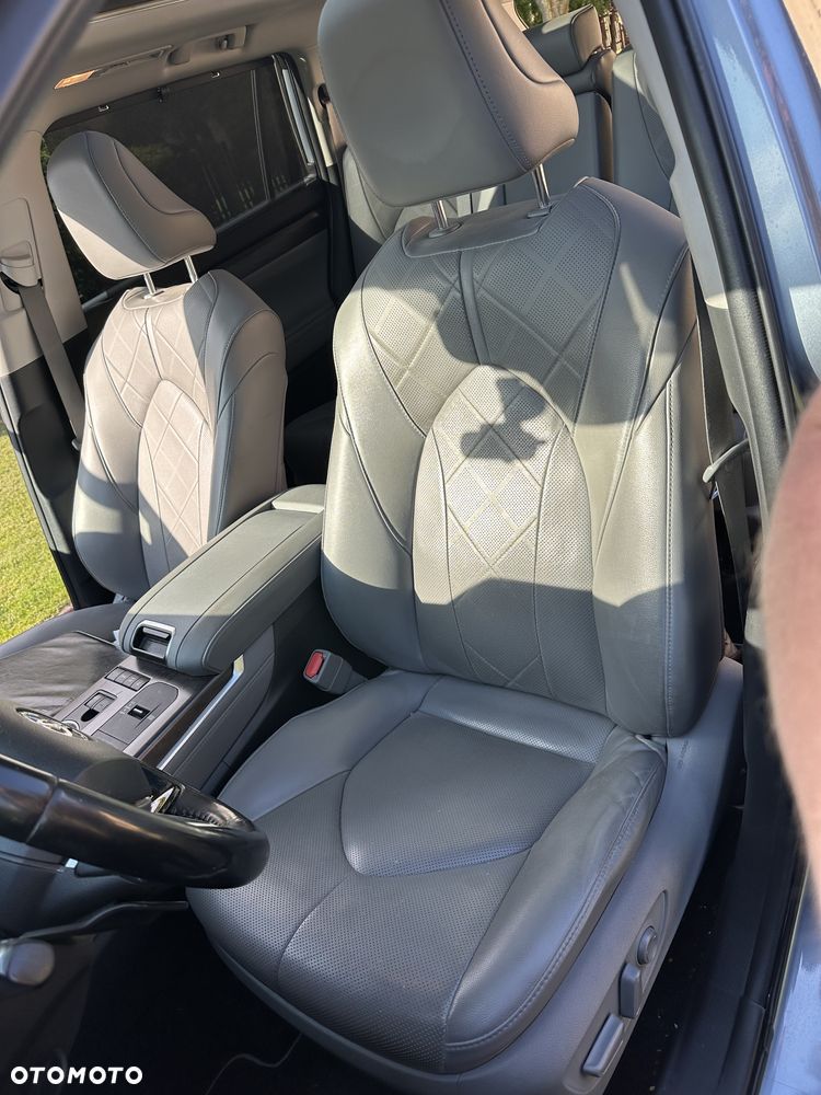 Toyota Highlander 2.5 Hybrid Executive - 21