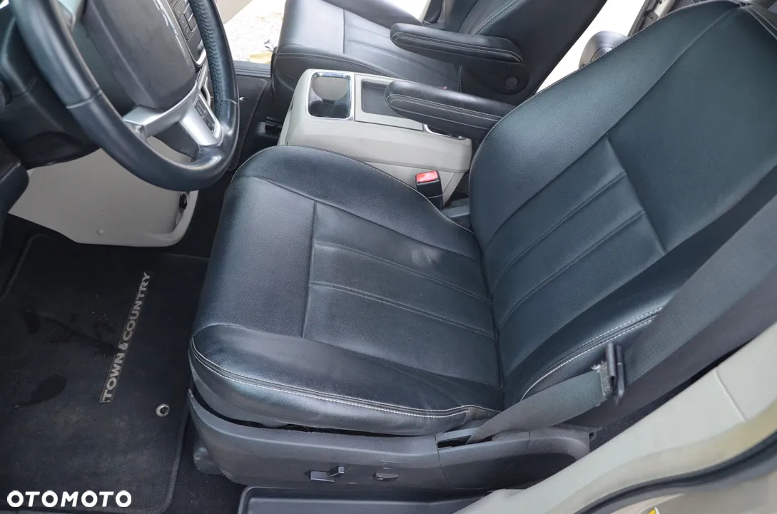 Chrysler Town & Country 3.6 Touring - 9