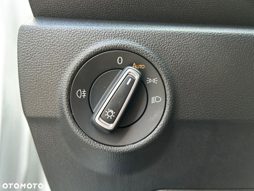 Volkswagen T-Roc 1.0 TSI Advance - 22