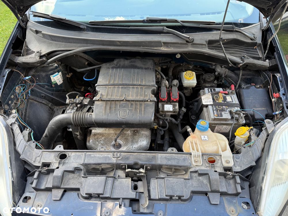 Fiat Punto 1.2 8V - 6