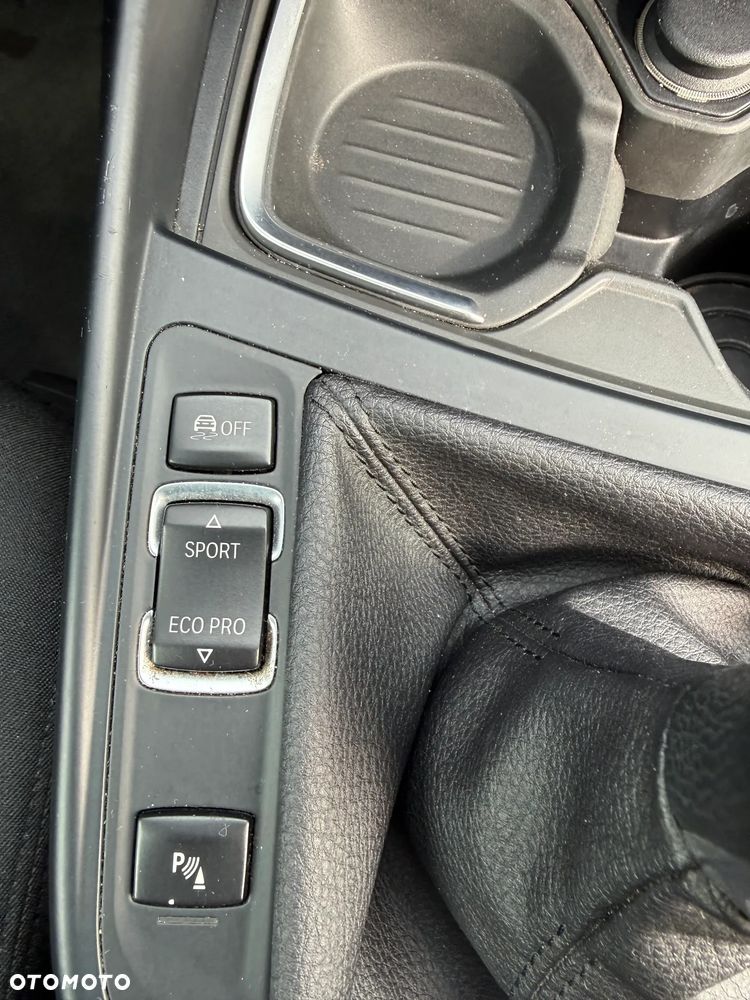 BMW Seria 1 116i - 16