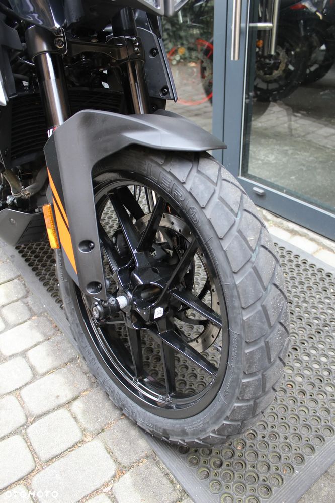 KTM Adventure - 10