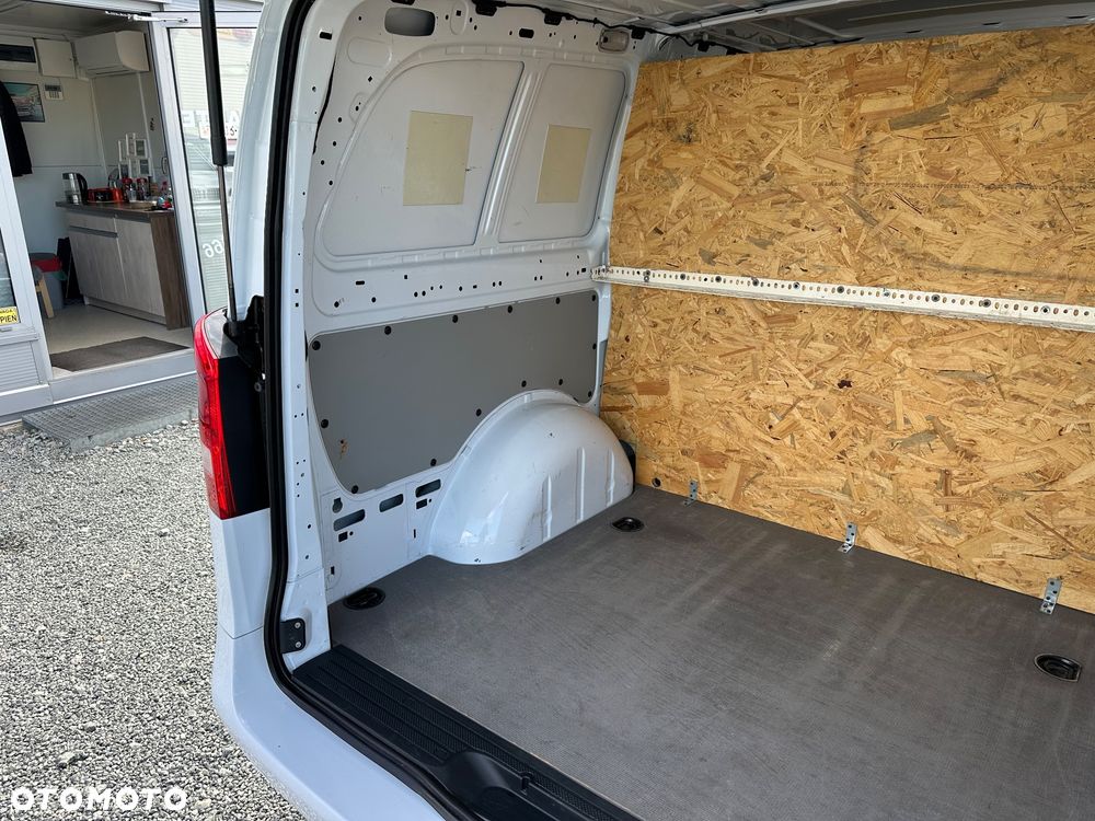 Mercedes-Benz VITO - 14