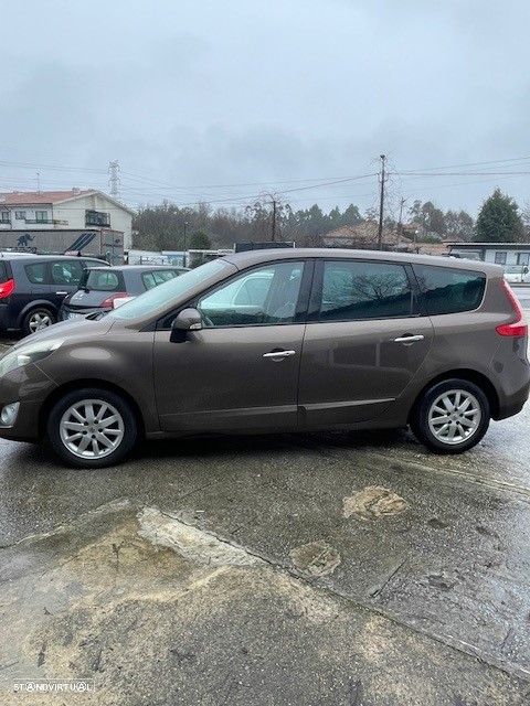 Renault Grand Scénic 1.5 dCi Bose Edition 7L - 4