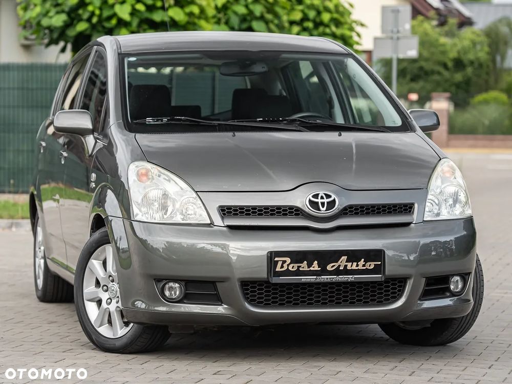 Toyota Corolla Verso 2.0 D-4D - 2