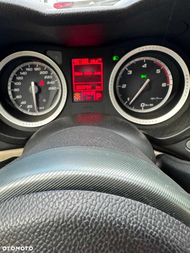 Alfa Romeo 159 1.9 JTDM 16V DPF Q-Tronic - 18